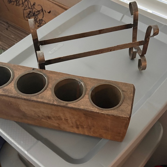 5 Hole Sugar Mold with 5 Tin Inserts - Picture 4 of 5